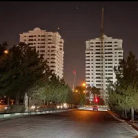 مغازه ۴۰ متری/ دارای حمام سرویس/ اماده