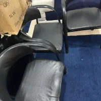 سه عدد صندلی اداری در حد بازدید افرا