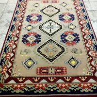 ۲ عدد فرش۶ متری فرهی کاشان ۷۰۰شانه طرح قشقایی