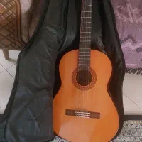 گیتار یاماها c40