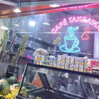 نئون آبمیوه و کافه