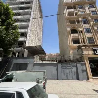 تاپ-لوکیشن-کارمندان-بر-خیابان-اصلی-335mدوکله-بر