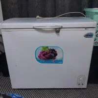 فریزر صندوقی  در حد نو به علت نکمبودجا میفروشم