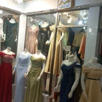 فروشنده خانم