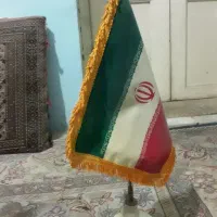 یک عدد پرچم مخمل سنگ مرمر رو میزی