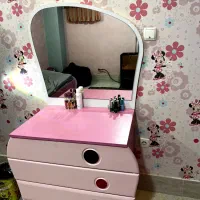 کمد و میز آرایش