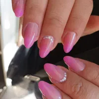 کاشت و ترمیم ناخن