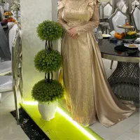 پیراهن مجلسی یک بار استفاده شده