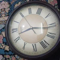 ساعت دیواری سالم