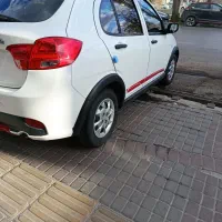 کوییک Rسفید قرمز
