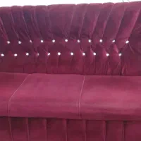 مبل ۸ نفره در حد نو همراه با ۸ عدد عسلی زیبا وشیک