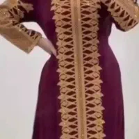 شنل قرمزی|لباس|شیراز, بهارستان|دیوار
