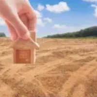 زمین ۶۰۰ متری در کریم خان
