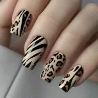 خدمات کلیه لاین ها آرایشگری ۱۹۰۰