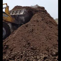 پخش کود گاوی گوسفندی خاک باغچه و..