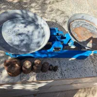 ترازو ۲۰ کیلوی با سنگ وزنه قدیمی و در حد‌نو‌|فروشگاه و مغازه|ملایر, |دیوار