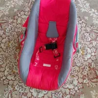 کریر نو استفاده نشده به همراه یک کیف خواب کودک