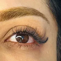 اکستنشن مژه ولیفت و لمینت مژه|خدمات آرایشگری و زیبایی|شیراز, فرهنگیان|دیوار