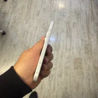 آیفون ۱۶ نرمال ۱۲۸ سفید باتری ۱۰۰ شرکتی ۹ بارشارژ|موبایل|تهران, عباس‌آباد|دیوار