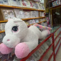 عروسک اسب صورتی