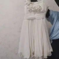 تعدادی لباس دخترانه درحد نو