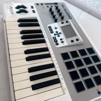 M-Audio air 25  میدی کنترلر