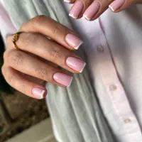 استخدام ناخنکار حرفه ای