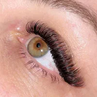 انجام خدمات vip اکستنشن مژه و لیفت با کمترین هزینه