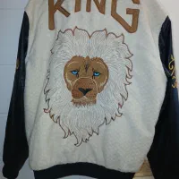 بامبر|لباس|قم, دانشگاه قم|دیوار