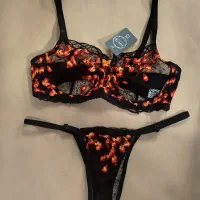 لباس زیر و اکسسوری زنانه