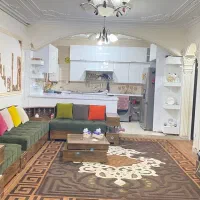 فروش دو عدد گلیم فرش و میز تی وی