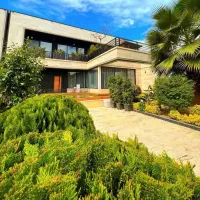 ویلا-تریبلکس-نما-مدرن-400-متر-زمین-با-سند-خوش-ساخت