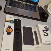 گوشی تلفن همراه سامسونگ S21 fe و ساعت گلکسی واچ4