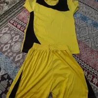 تیشرت و شلوار ورزشی