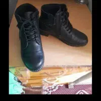 پوتین زنانه زمستانی سایز۳۸ قیمت ۶۵۰تومان