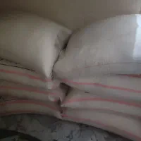 هشت کیسه کود سفید