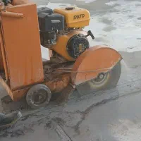 اجرای بتن ریزی.کفسازی با ماله برقی|خدمات پیشه و مهارت|خمینیشهر, |دیوار