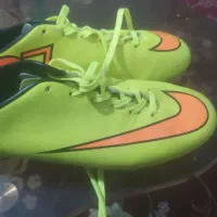 کفش استوک فوتبالی|کیف، کفش، کمربند|اندیشه, اندیشه فاز ۱|دیوار