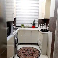 ۵۲متری / با آسانسور / تمیز و شیک رو به نما