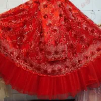 تعدادی لباس محلی زنانه و بچه گانه