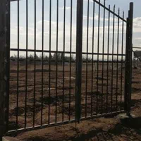 جوشکاری و نصب درب و پایه تانکر در باغ با موتور برق|خدمات پیشه و مهارت|قزوین, |دیوار