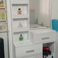 میز ارایش اینه ریلی