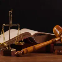 دفاع از موکل