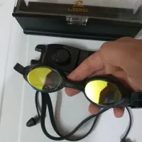 عینک شنا حرفه ای آکبند