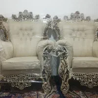 مبل ها را تازه خریدیم قیمتش مناسب است سالم سالم