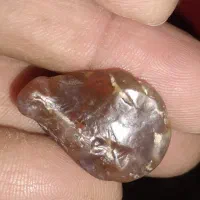 فروش  سنگ قیمتی کهربا