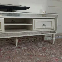 میز تی وی آینه ایی کاملا سالم|میز تلویزیون|ری, حمزهآباد|دیوار
