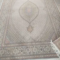 سه تا فرش زمرد ۷۰۰شانه شش متری