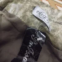 با سلام یک عدد کت چرمی نو مارک دار|لباس|فارسان, |دیوار