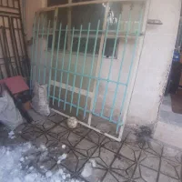 پنجره با حفاظ سنگین وزن